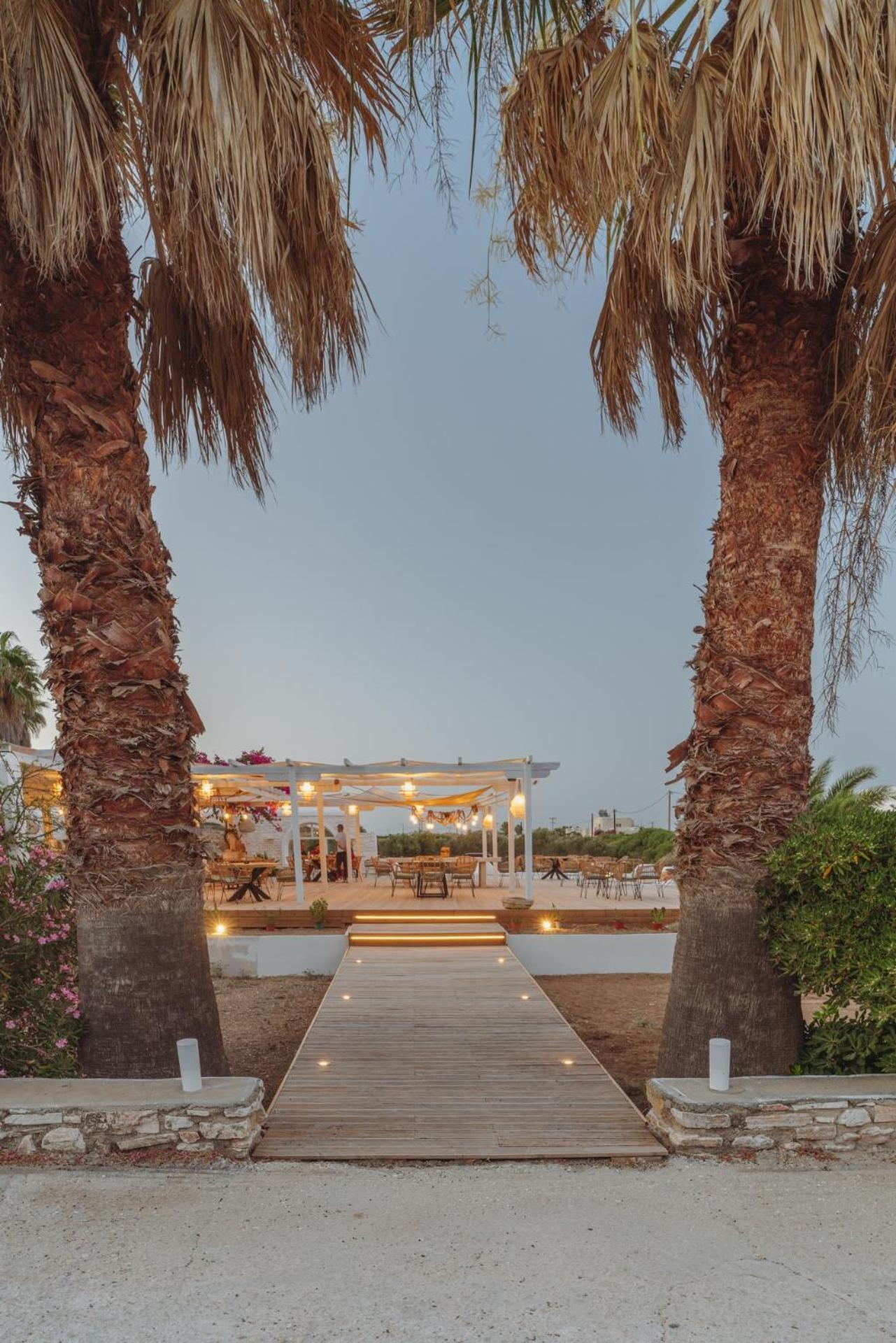 Palm Heaven Boutique Apartments Antiparos Bagian luar foto